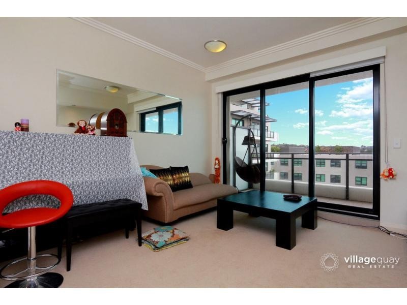 17/11 Bay Drive, Meadowbank NSW 2114
