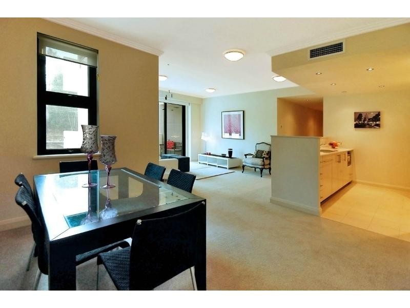 1/9 Bay Drive, Meadowbank NSW 2114