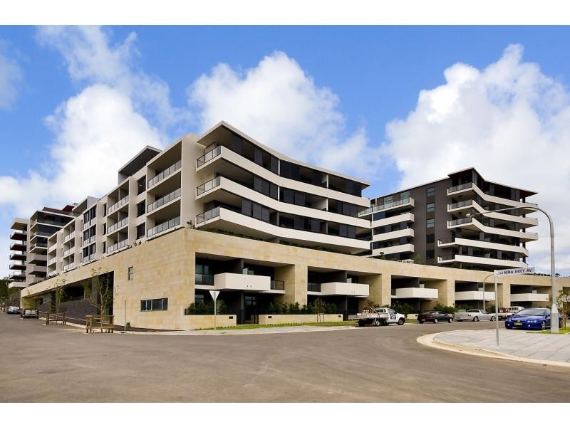 81 Shoreline Drive, Rhodes NSW 2138