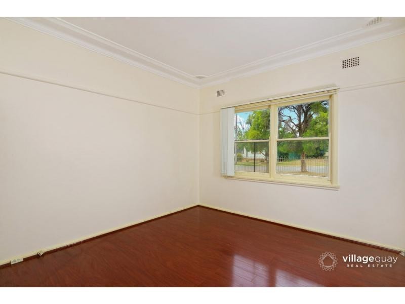 7 Croker Crescent, Colyton NSW 2760