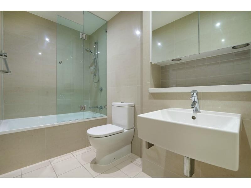 2 Nina Gray Avenue, Rhodes NSW 2138