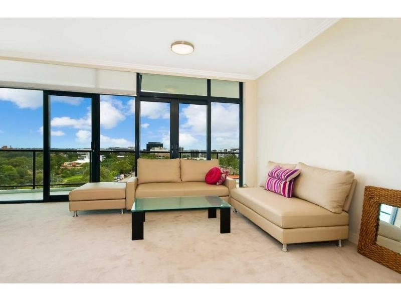 18/50 Walker Street, Rhodes NSW 2138