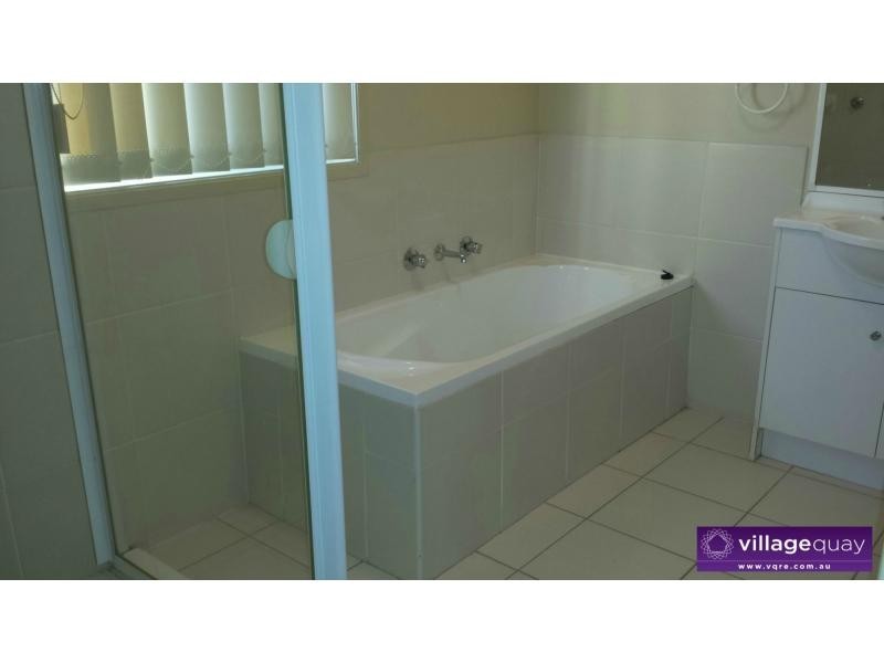 2/38 Bringelly Road, Kingswood NSW 2747