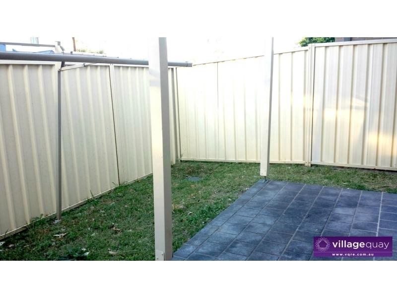 2/38 Bringelly Road, Kingswood NSW 2747