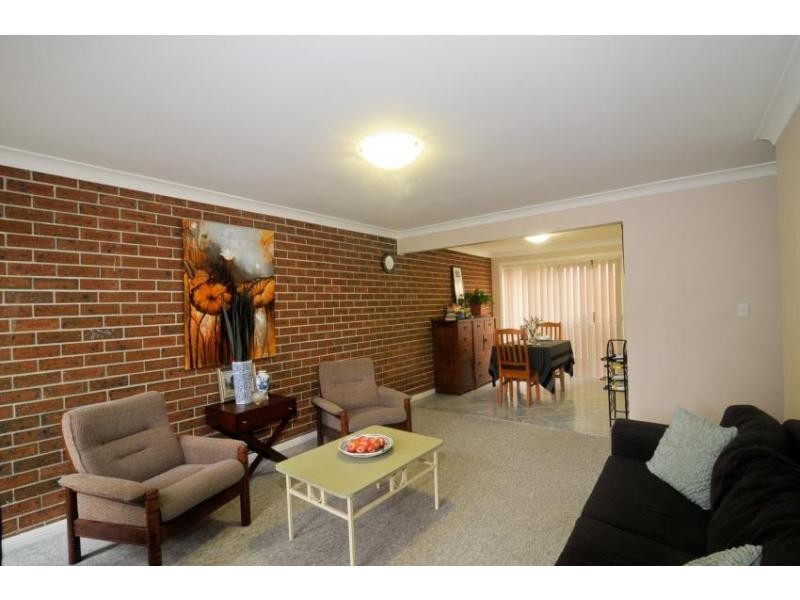 2/24 Upwey Street, Prospect NSW 2148