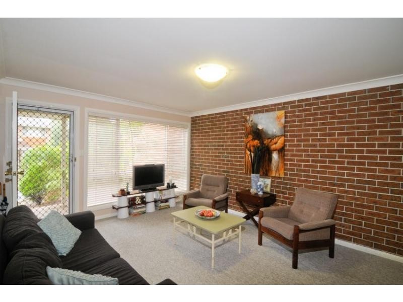 2/24 Upwey Street, Prospect NSW 2148