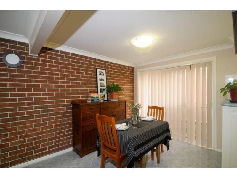 2/24 Upwey Street, Prospect NSW 2148