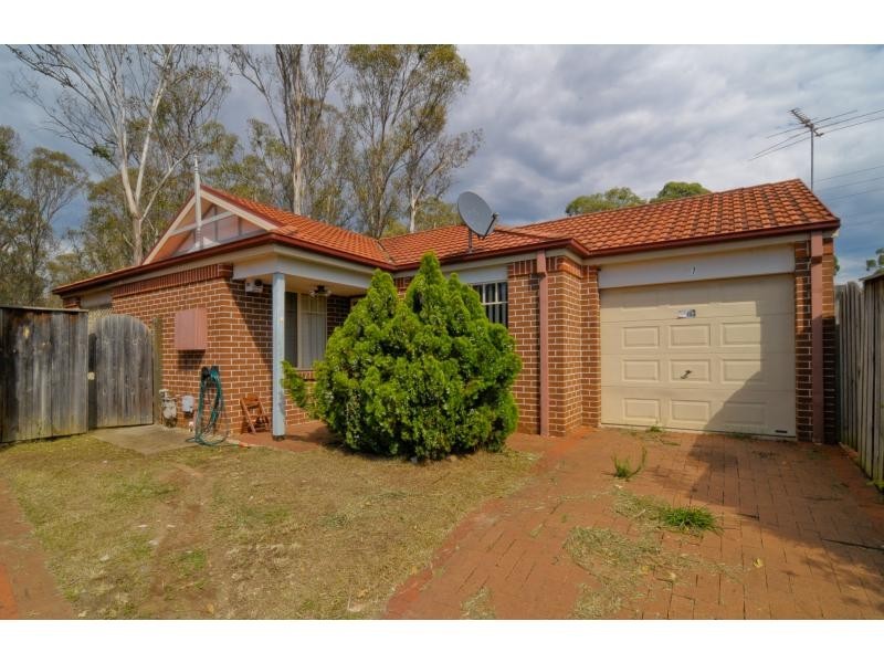 7B Dimascio Place, Oakhurst NSW 2761