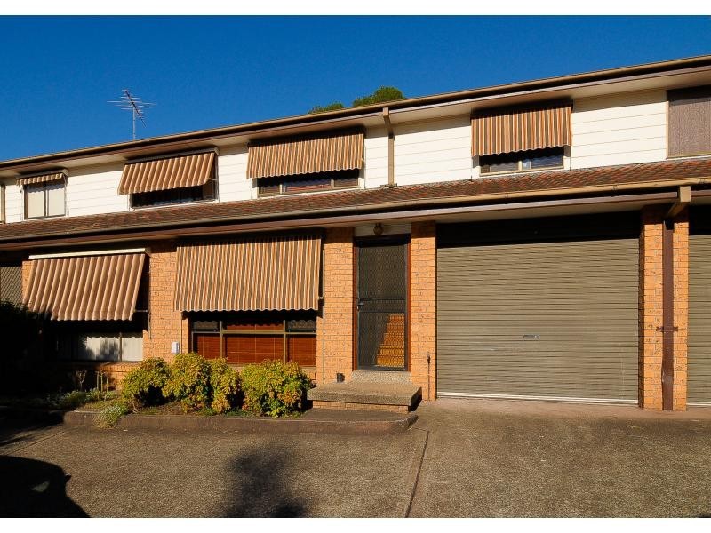 5/10 Gilba Road, Pendle Hill NSW 2145