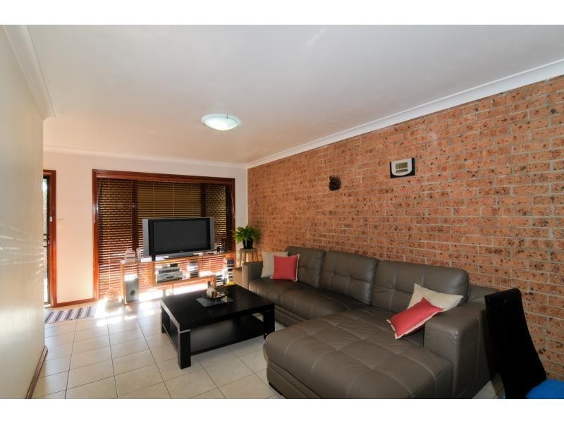 5/10 Gilba Road, Pendle Hill NSW 2145