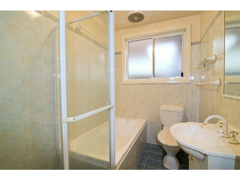 16 Carolyn Street, Greystanes NSW 2145