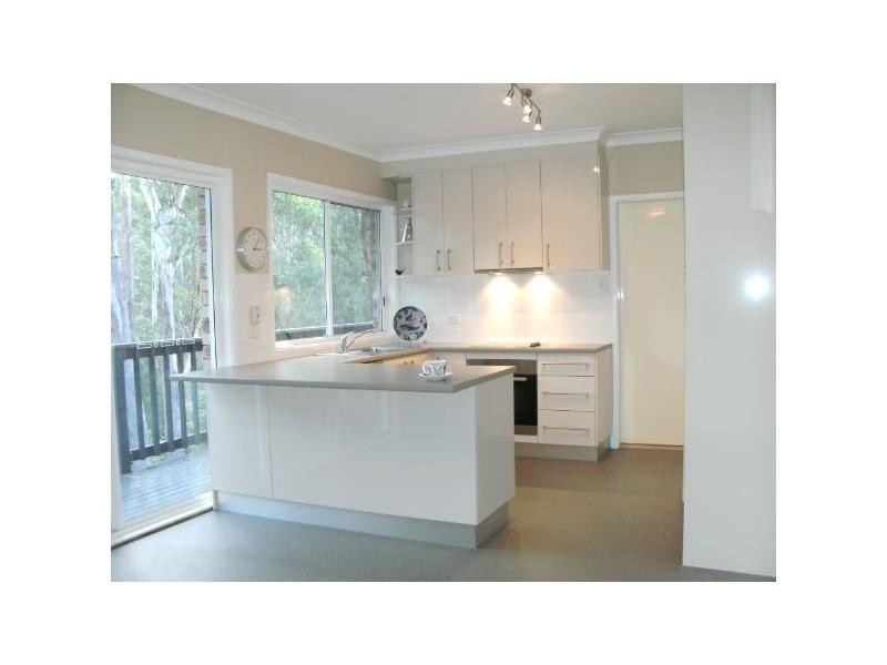 22 Maranoa Street, Wyoming NSW 2250