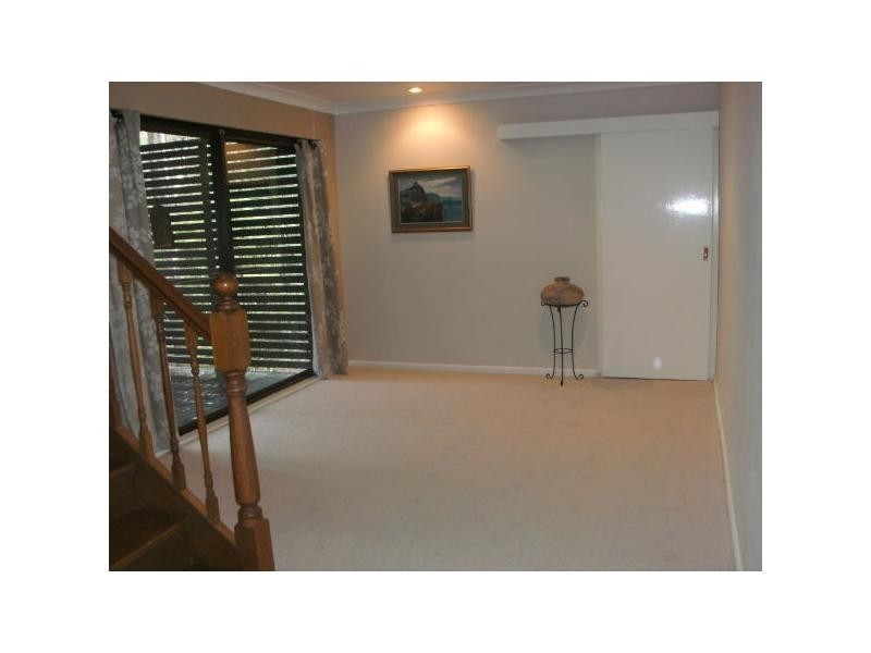 22 Maranoa Street, Wyoming NSW 2250