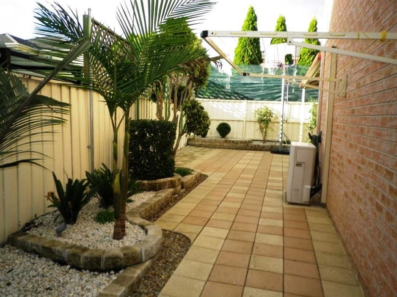 9 Teraweyna Close, Woodcroft NSW 2767