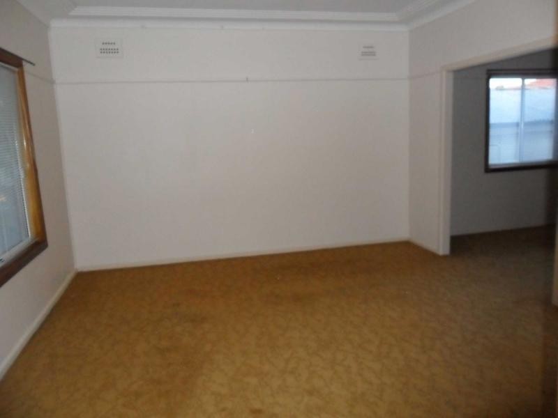 2 Bedford Rd, Blacktown NSW 2148