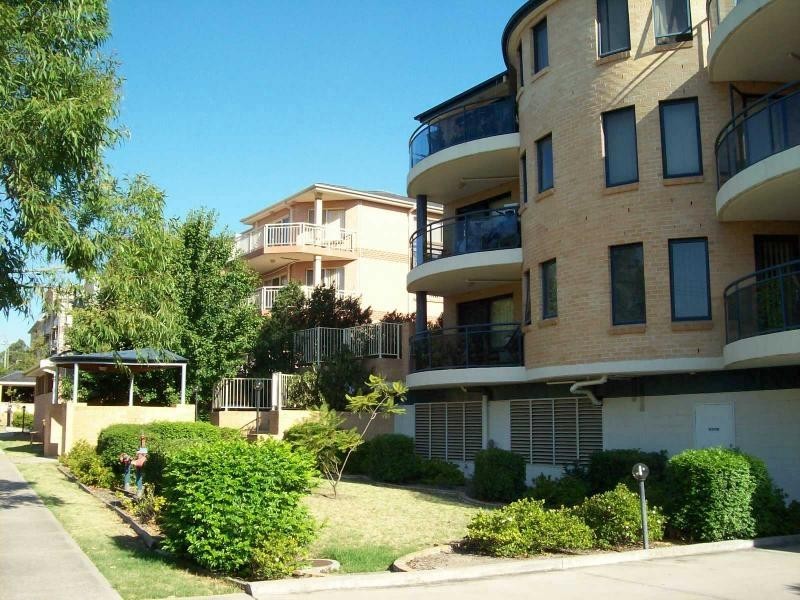 Unit 3/28 Fourth Avenue, Blacktown NSW 2148