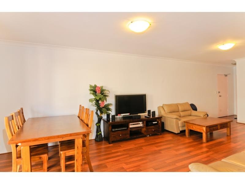 18/8-10 Fifth Avenue, Blacktown NSW 2148