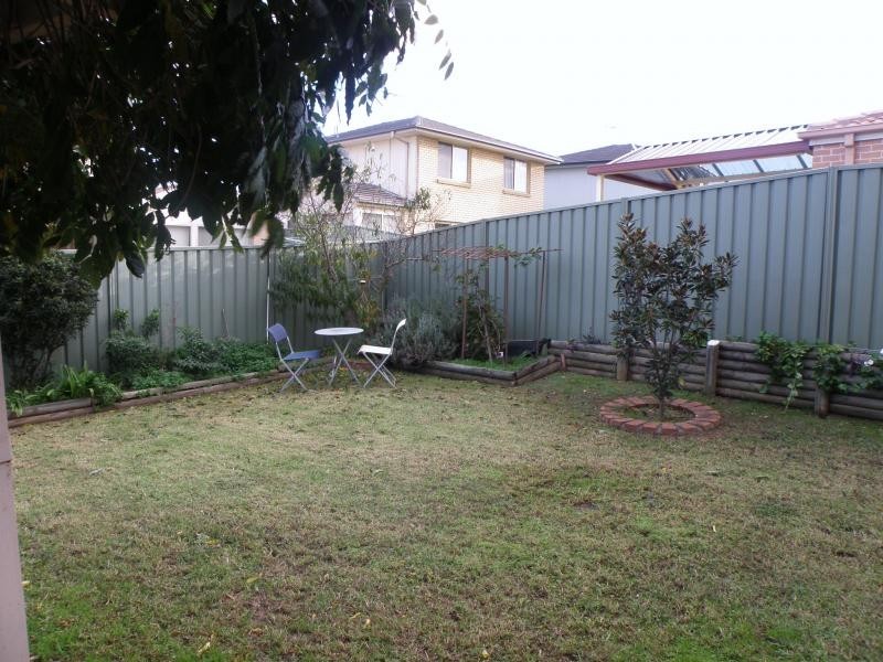 3 Finch Place, Glenwood NSW 2768