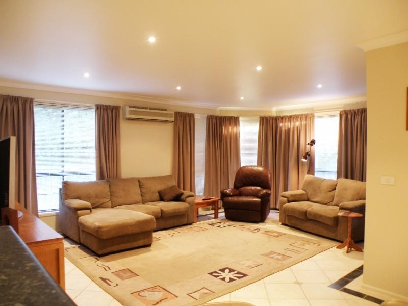 17 Marsden Ave, Kellyville NSW 2155