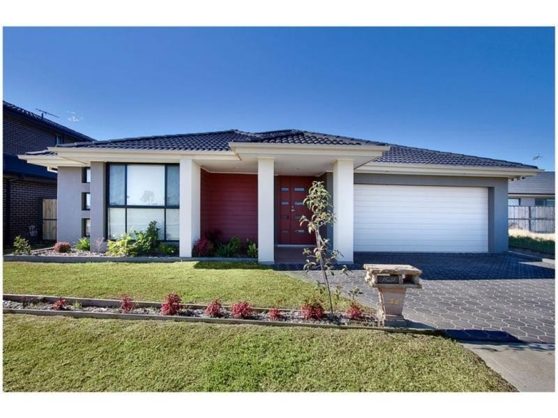 38 Waterfall Blvd, The Ponds NSW 2769