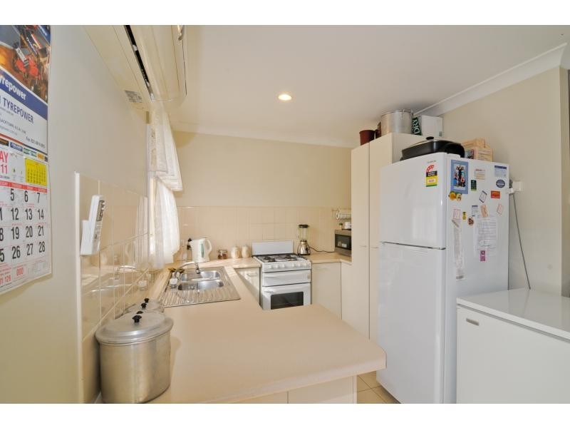 17 Roxby Grove, Quakers Hill NSW 2763