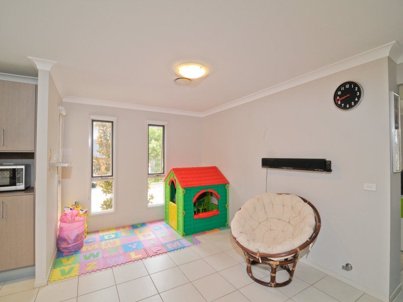 61 Treetop Circuit, Quakers Hill NSW 2763