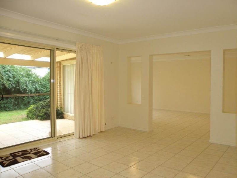 10 Jordan Pl, Kellyville NSW 2155