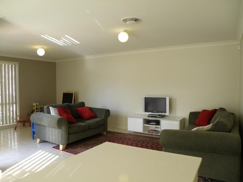 15 Midlands Terrace, Stanhope Gardens NSW 2768