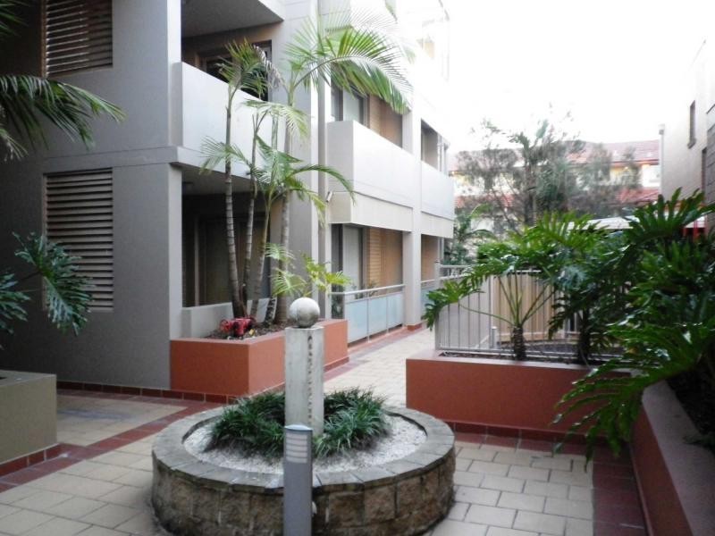 Unit 13/22-24 Parkside Lane, Westmead NSW 2145