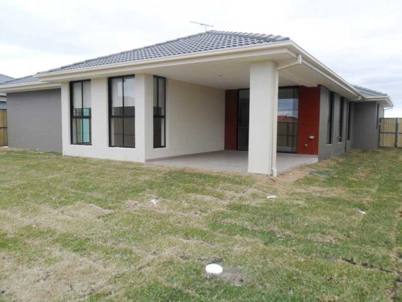 38 Waterfall Boulevard, The Ponds NSW 2769