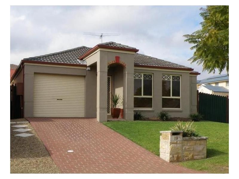 19 Sapphire Court, Quakers Hill NSW 2763