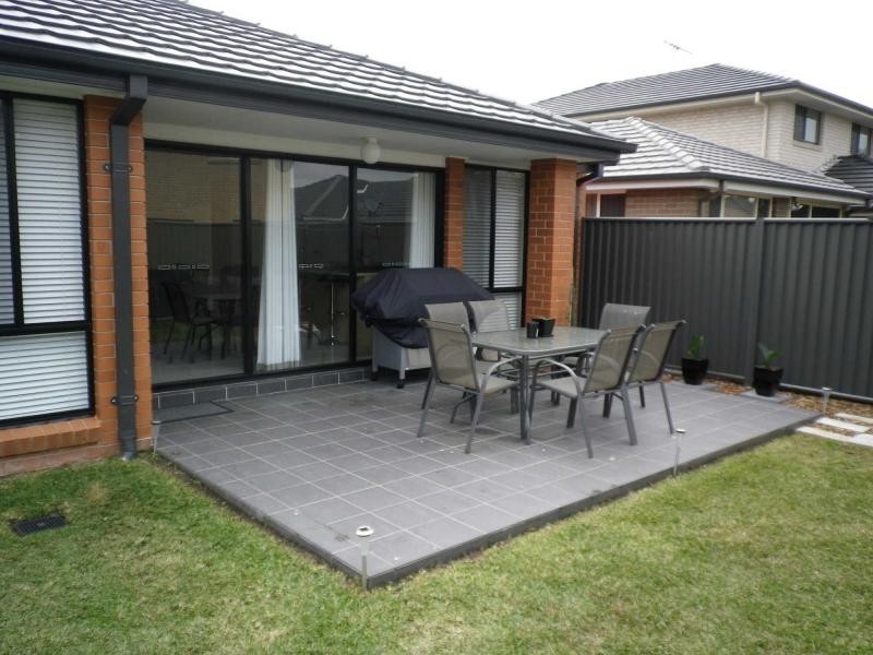 17 Taradale Drive, Ropes Crossing NSW 2760