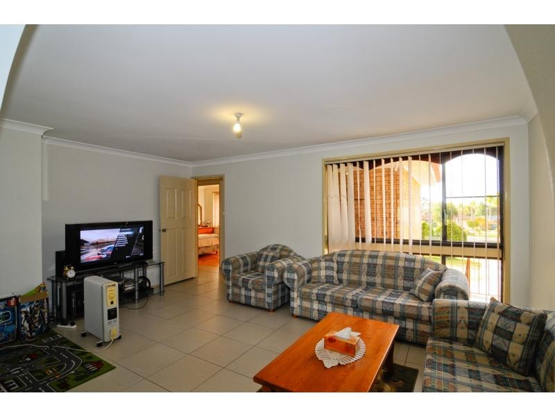 17 Rowntree Street, Quakers Hill NSW 2763