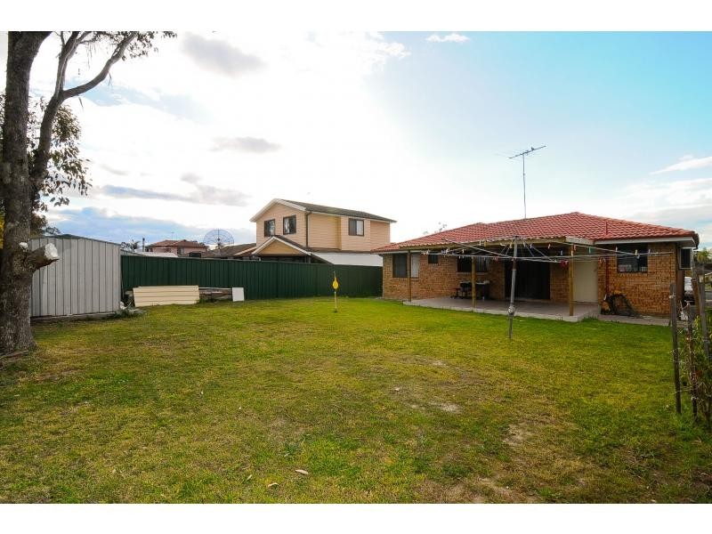17 Rowntree Street, Quakers Hill NSW 2763