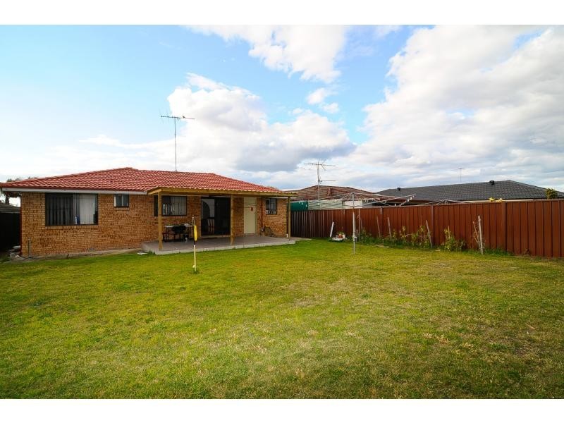 17 Rowntree Street, Quakers Hill NSW 2763