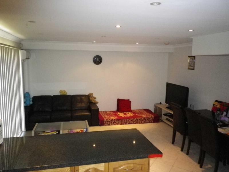 15/28 Carinya Street, Blacktown NSW 2148