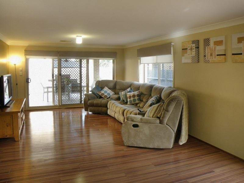 17 Frangipani Ave, Glenwood NSW 2768