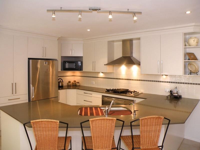 37 Valenti Cr, Kellyville NSW 2155