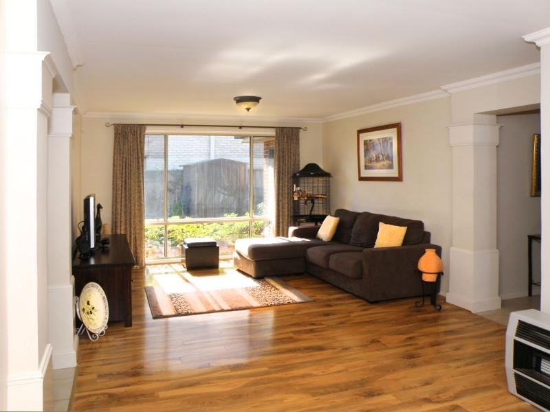 37 Valenti Cr, Kellyville NSW 2155