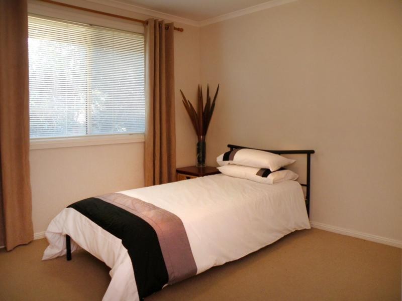 37 Valenti Cr, Kellyville NSW 2155