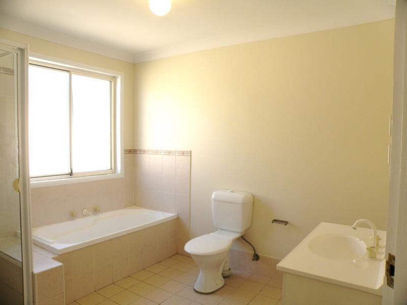 139 Dongola Circuit, Quakers Hill NSW 2763