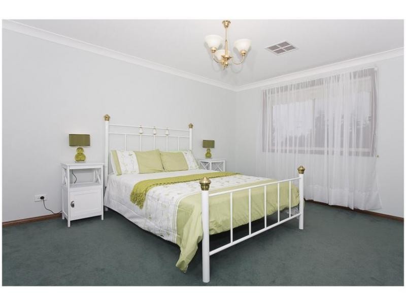 71 James Mileham Dr, Kellyville NSW 2155