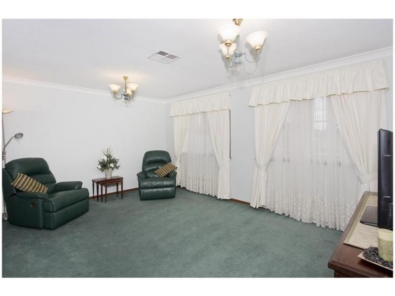 71 James Mileham Dr, Kellyville NSW 2155