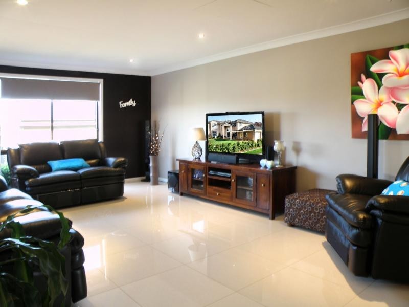 21 Coachman Cr, Kellyville Ridge NSW 2155