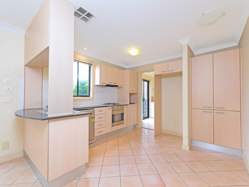 8 Garnet Grove, Glenwood NSW 2768