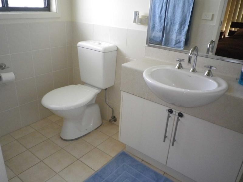 28 Tree Top Circuit, Quakers Hill NSW 2763