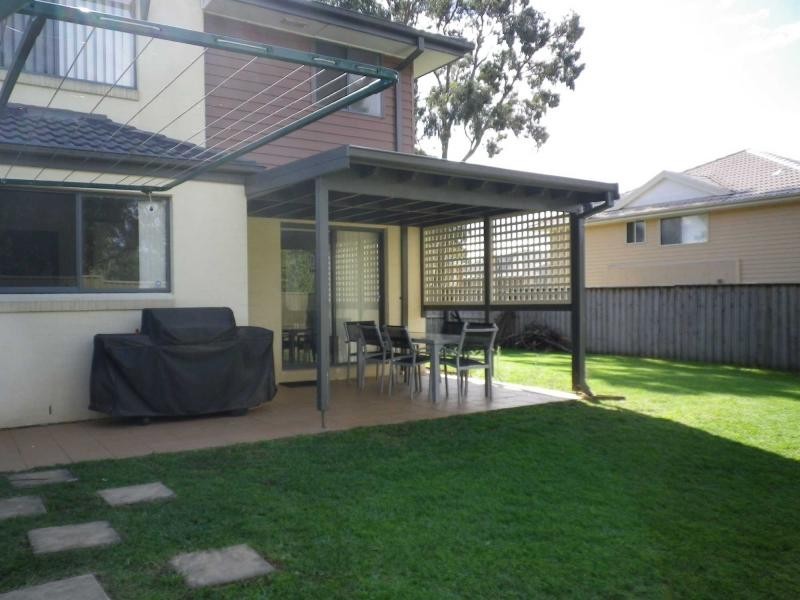 28 Tree Top Circuit, Quakers Hill NSW 2763