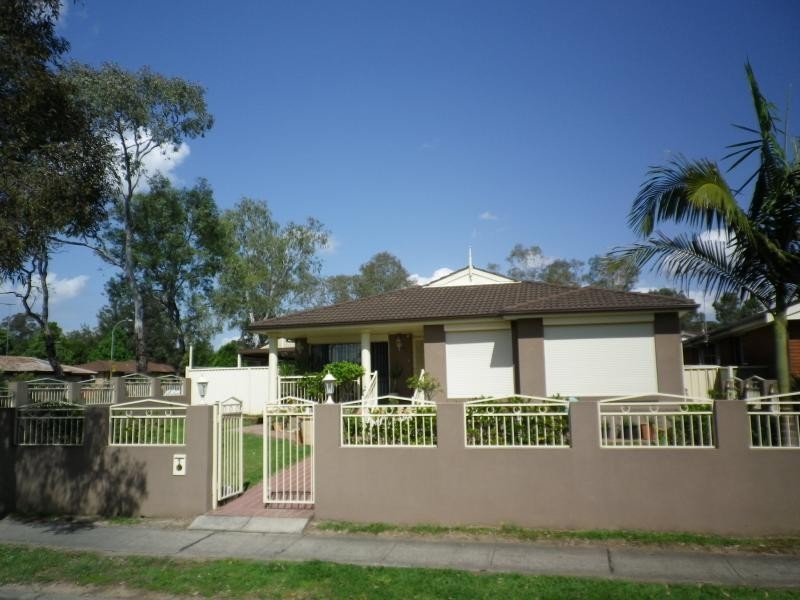 1 Mallory Street, Dean Park NSW 2761