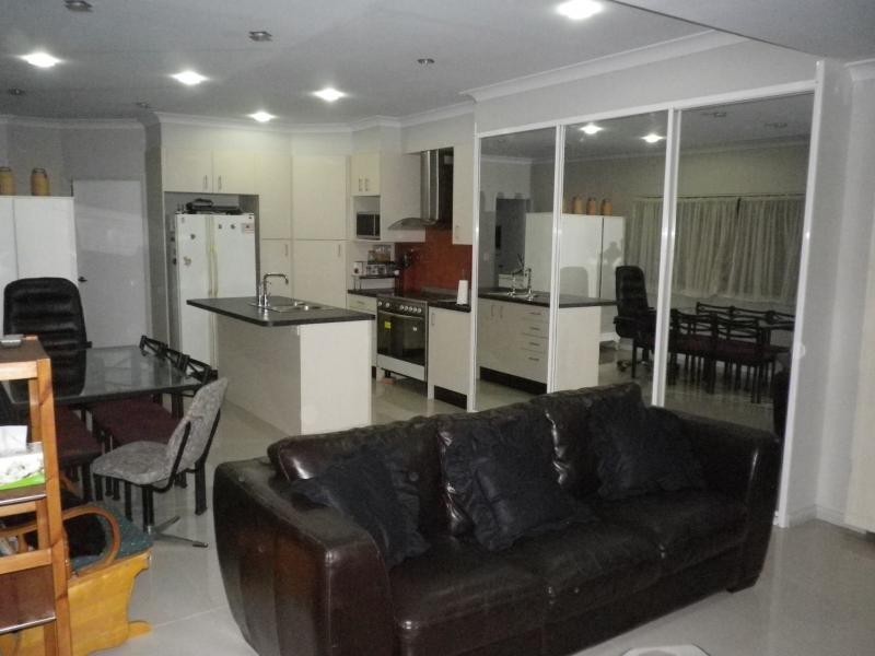 91 Railway Road, Quakers Hill NSW 2763