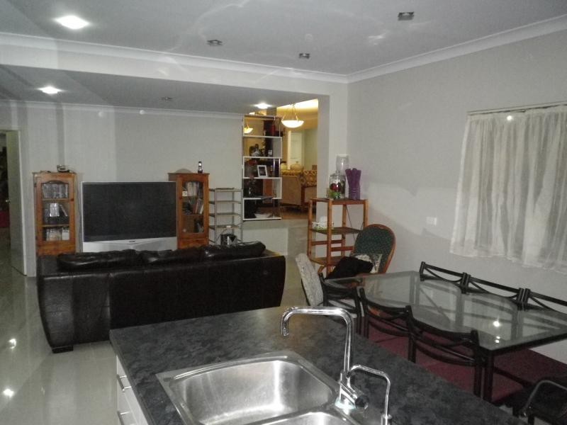 91 Railway Road, Quakers Hill NSW 2763